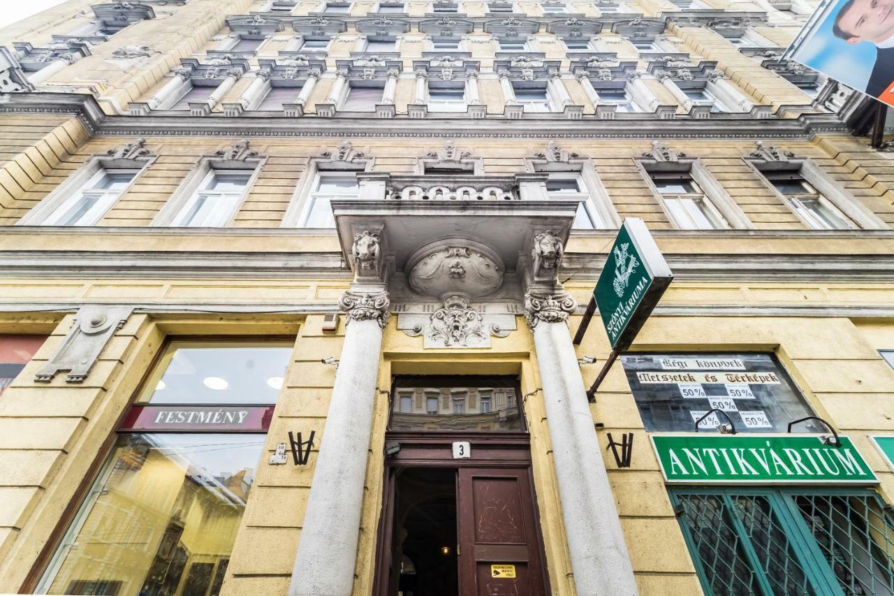 Apartment St Stephen Boulevard Next To Danube *
